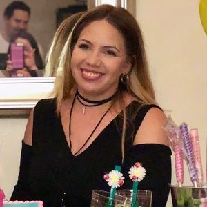 Meet your Posher, Jasmin